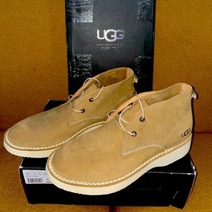 UGGS Men’s Camino Chukka Boots (Sz10)